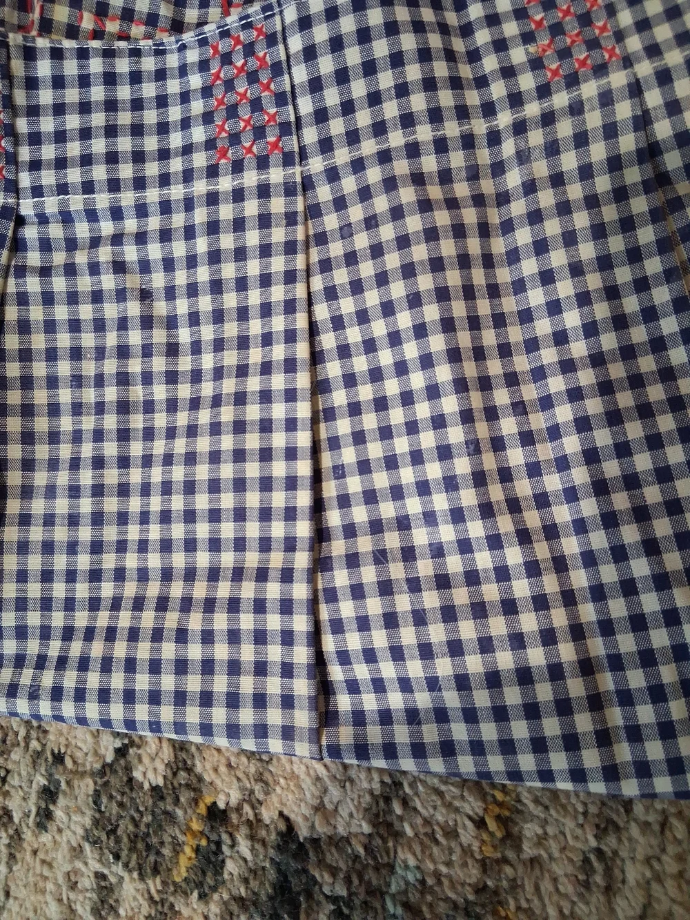N/A navy white